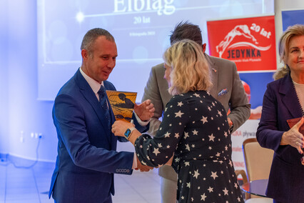 20 lat na torze pływackim