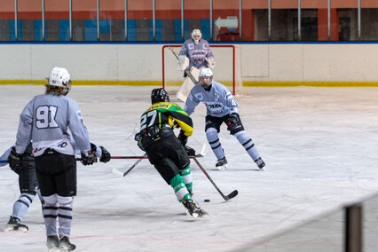 Elbląski debiut gdańskich hokeistów