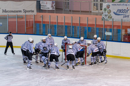 Elbląski debiut gdańskich hokeistów