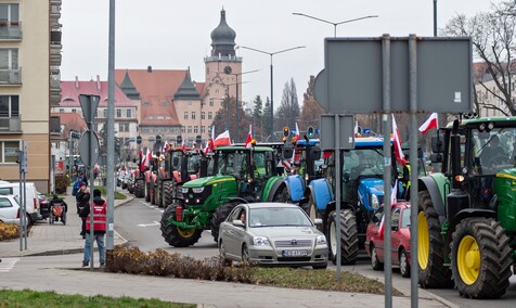 Rolnicy protestowali w Elblągu. „Żywność spoza UE jest nafaszerowana pestycydami”