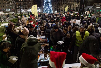 Wigilijny piątek na Placu Dworcowym