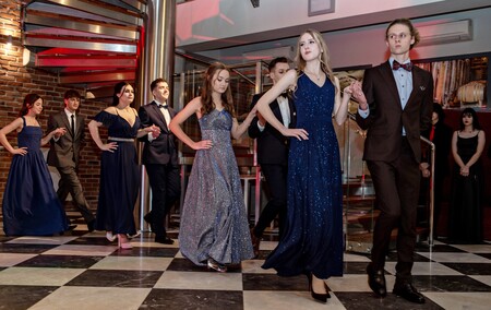 Studniówka Zespołu Szkół Pijarskich. \"To piękny początek nowego etapu\"