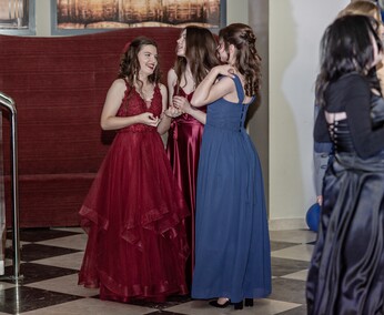 Studniówka Zespołu Szkół Pijarskich. \"To piękny początek nowego etapu\"