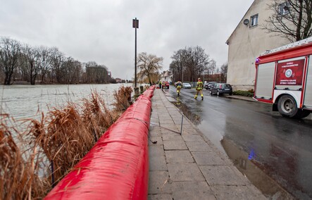 Poziom wody w rzece Elbląg obniża się. Pogotowie odwołane  (aktualizacja) 
