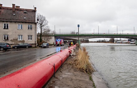 Poziom wody w rzece Elbląg obniża się. Pogotowie odwołane  (aktualizacja) 