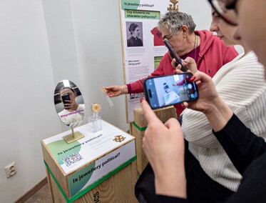 Skarby wikingów i polityka