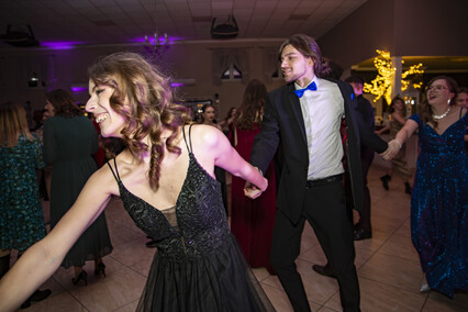 „Droga młodzieży, czas się bawić” - studniówka Liceum Sztuk Plastycznych w Gronowie Górnym