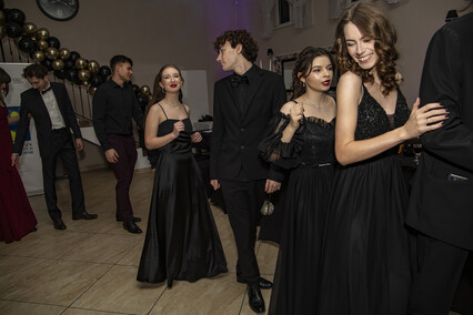 „Droga młodzieży, czas się bawić” - studniówka Liceum Sztuk Plastycznych w Gronowie Górnym