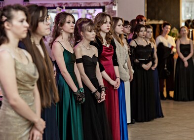 „Droga młodzieży, czas się bawić” - studniówka Liceum Sztuk Plastycznych w Gronowie Górnym