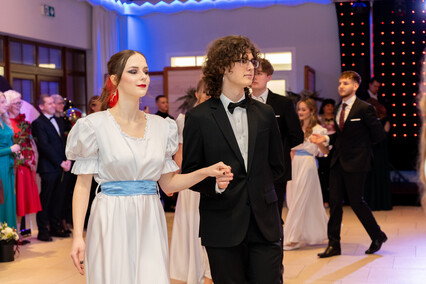 „Najpiękniejsze wspomnienia” - studniówka I LO w Elblągu