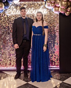 \"Czas jak gdyby się zatrzymał\". Studniówka ZPSM