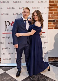 \"Czas jak gdyby się zatrzymał\". Studniówka ZPSM