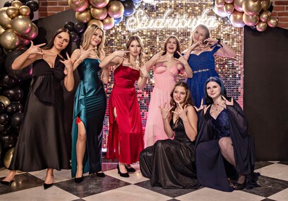 \"Czas jak gdyby się zatrzymał\". Studniówka ZPSM