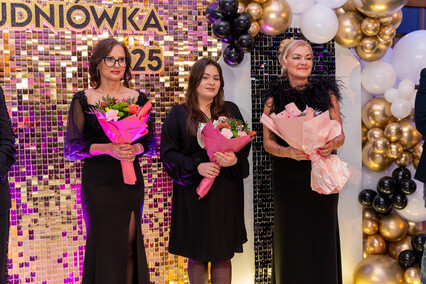 Walentynkowa studniówka Zespołu Szkół Technicznych