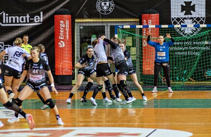 Przegrana Startu z wielokrotnymi mistrzyniami Polski Przegrana Startu z wielokrotnymi mistrzyniami Polski