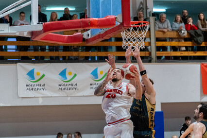 Play off się oddala