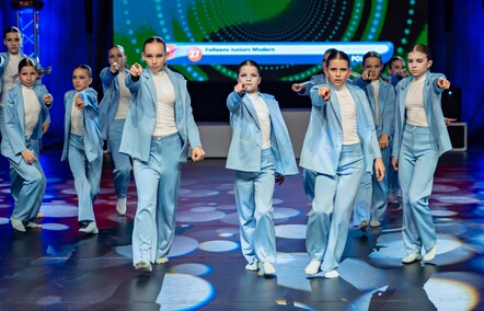 W rytmach disco dance