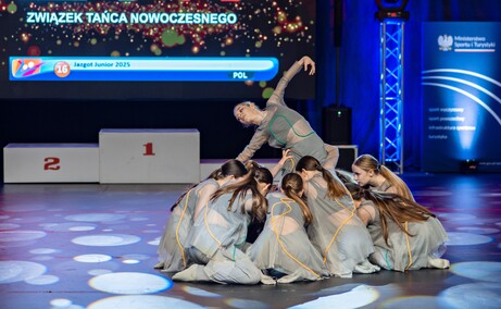 W rytmach disco dance