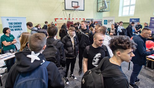 Praca szuka (młodego) człowieka