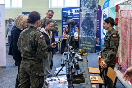 Praca szuka (młodego) człowieka Praca szuka (młodego) człowieka