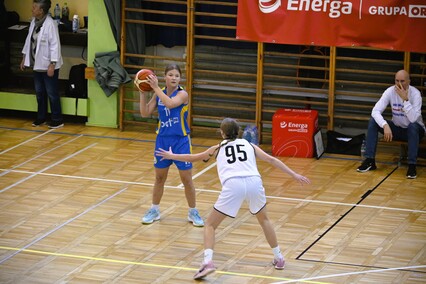 Awans koszykarek do ćwierćfinału mistrzostw Polski