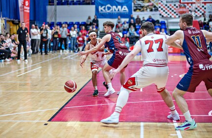 Elbasket traci play off