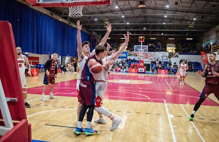 Elbasket traci play off