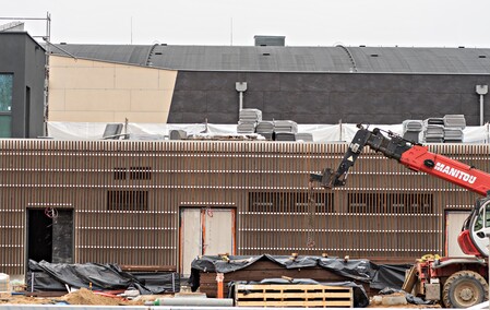 Kompleks basenów coraz bliżej otwarcia