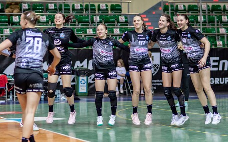 Start z coraz większą przewagą