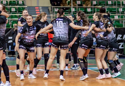 Start z coraz większą przewagą