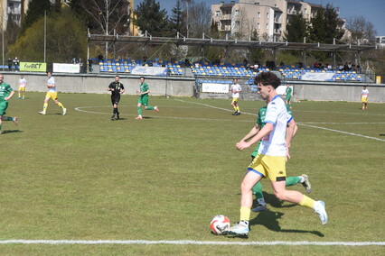 Dwa zwycięstwa w IV lidze