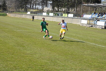 Dwa zwycięstwa w IV lidze