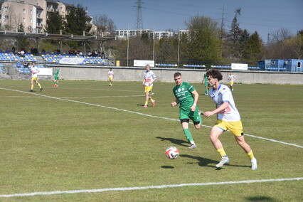 Dwa zwycięstwa w IV lidze