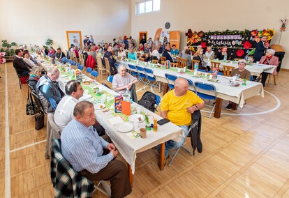 Śniadanie wielkanocne dla samotnych