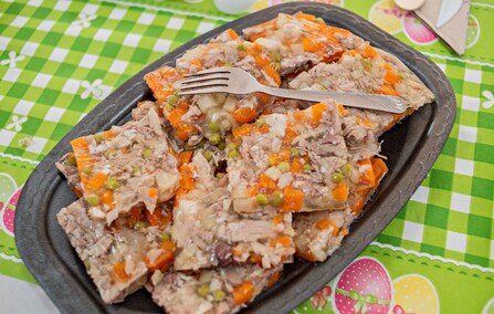 Śniadanie wielkanocne dla samotnych