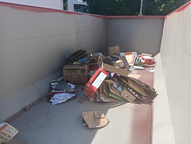 Przynieśli odpady, wyszli z kwiatami