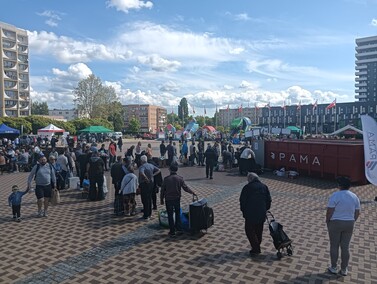 Przynieśli odpady, wyszli z kwiatami