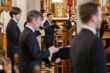 Chór i organy w świętym Wojciechu