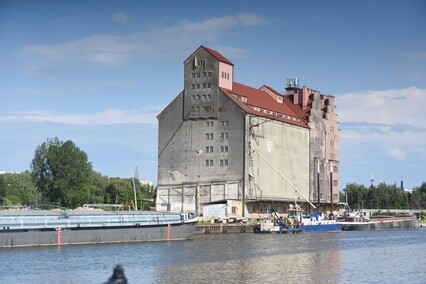Jantar wrócił do domu Jantar wrócił do domu