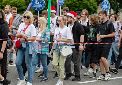 Studenci z kluczami do miasta