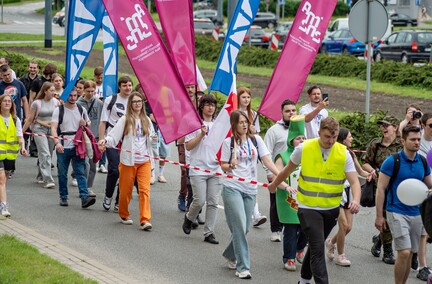 Studenci z kluczami do miasta
