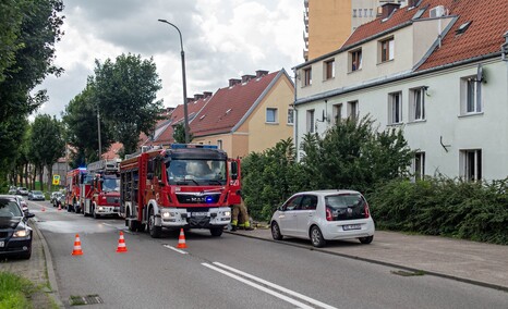 Pożar w mieszkaniu na Okrzei
