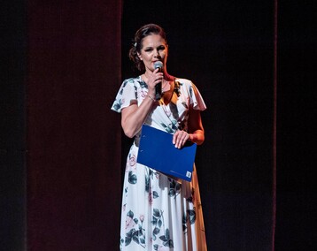 Taneczna osiemnastka szkoły Broadway