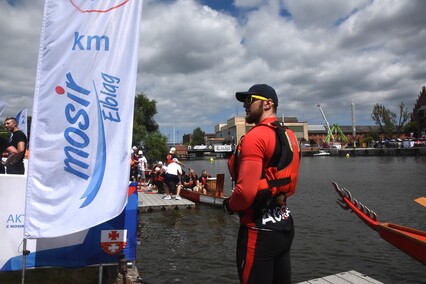 Smocze łodzie na rzece Elbląg