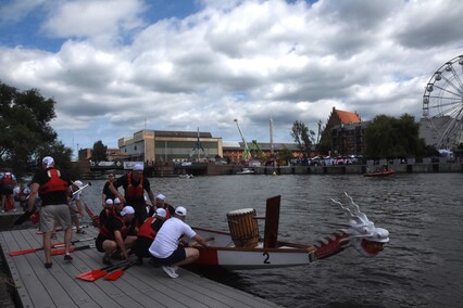 Smocze łodzie na rzece Elbląg