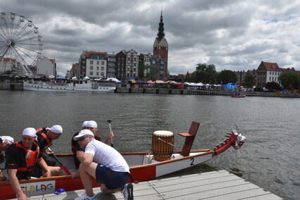 Smocze łodzie na rzece Elbląg