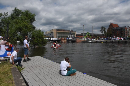 Smocze łodzie na rzece Elbląg