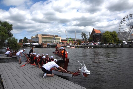 Smocze łodzie na rzece Elbląg