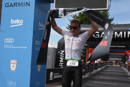 Triathloniści w sercu starówki