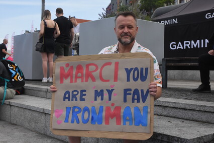 Triathloniści w sercu starówki